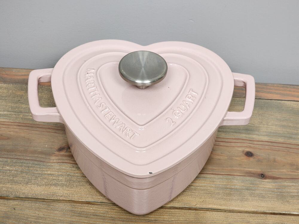 Martha Stewart 2 Quart Enameled Cast Iron Pink Heart Dutch Oven